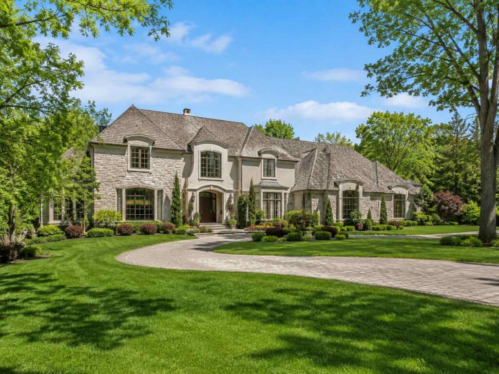 Manalapan, NJ Real Estate